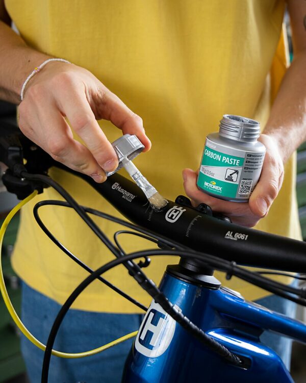 Motorex Carbon Paste | Grasa para Ensamble de Piezas en Carbono | 100 g - Imagen 3